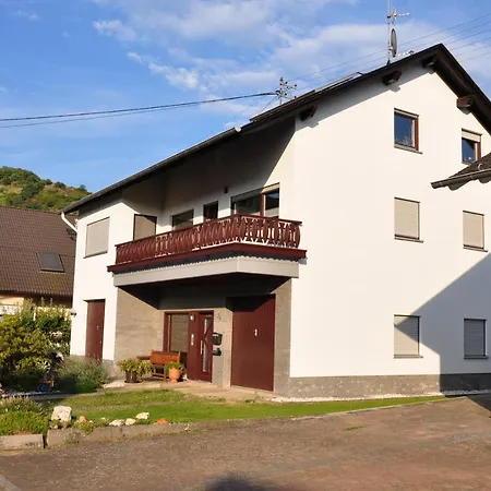 Ferienwohnung Arens Piesport Exterior photo
